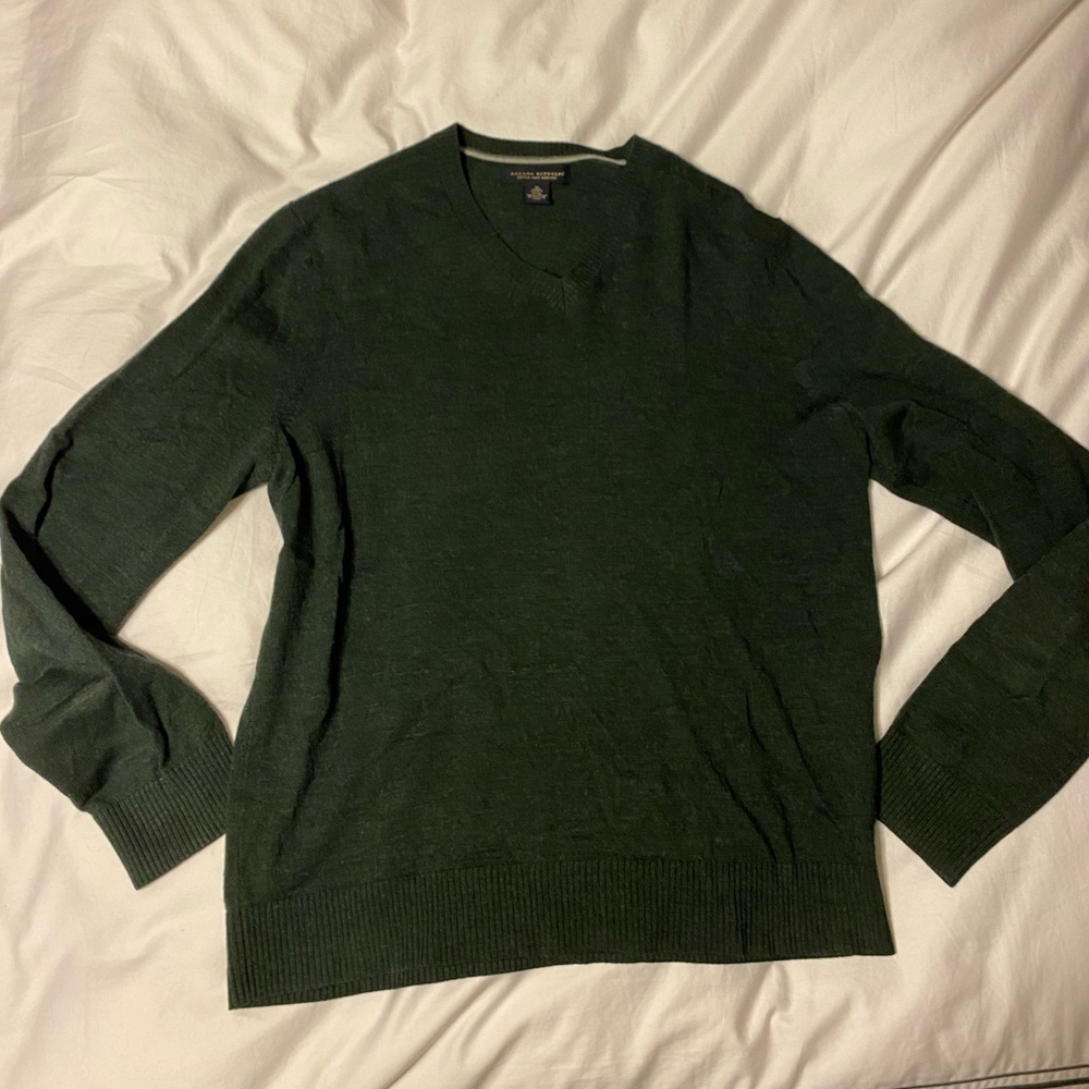 Banana Republic Extra fine Merino V Neck